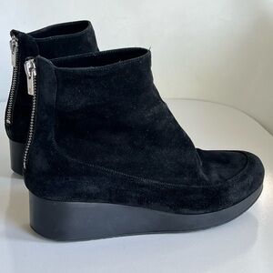 Robert Clergerie Nagil Black Suede Shoes Wedge Bootie Size 38 / US 7.5